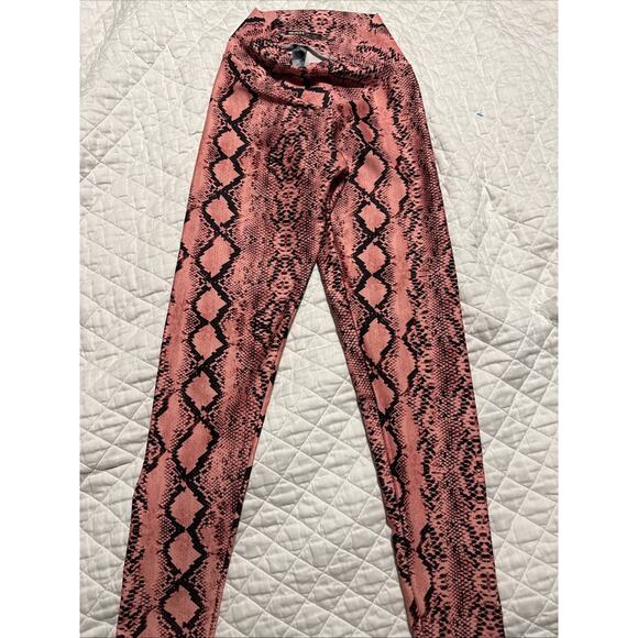 Beach Riot Cara Leggings Pink Python Snake Size S Crossover V-Waist - Picture 1 of 8